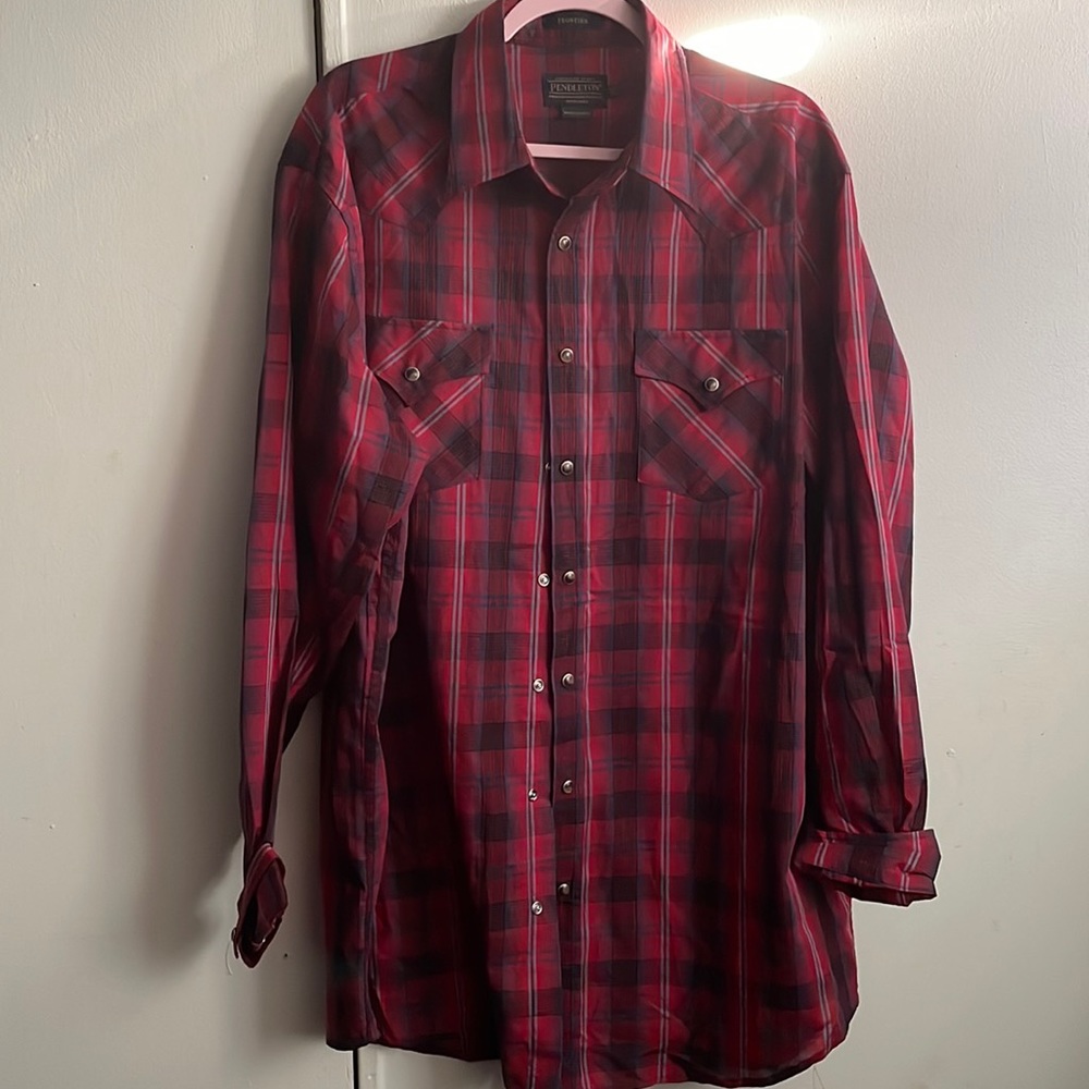Pendleton button shirt $25 today ONLY!